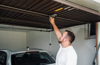 Garage Door Service in Bethesda, MD